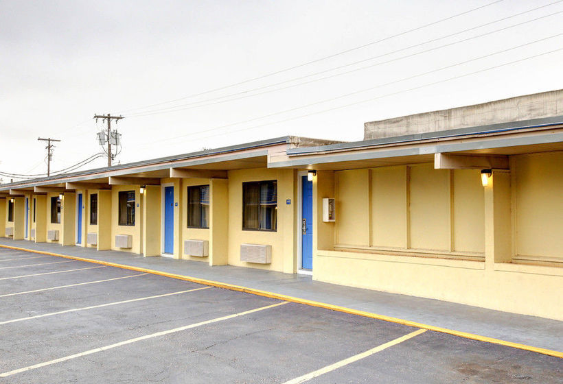 Hotel Rodeway Inn Waco  | Waco | Texas | United States 13