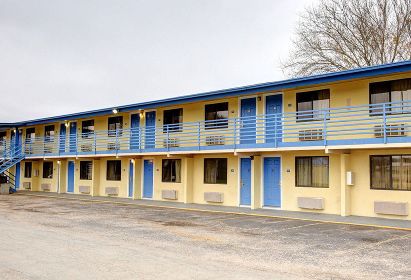 Hotel Rodeway Inn Waco  | Waco | Texas | United States 14