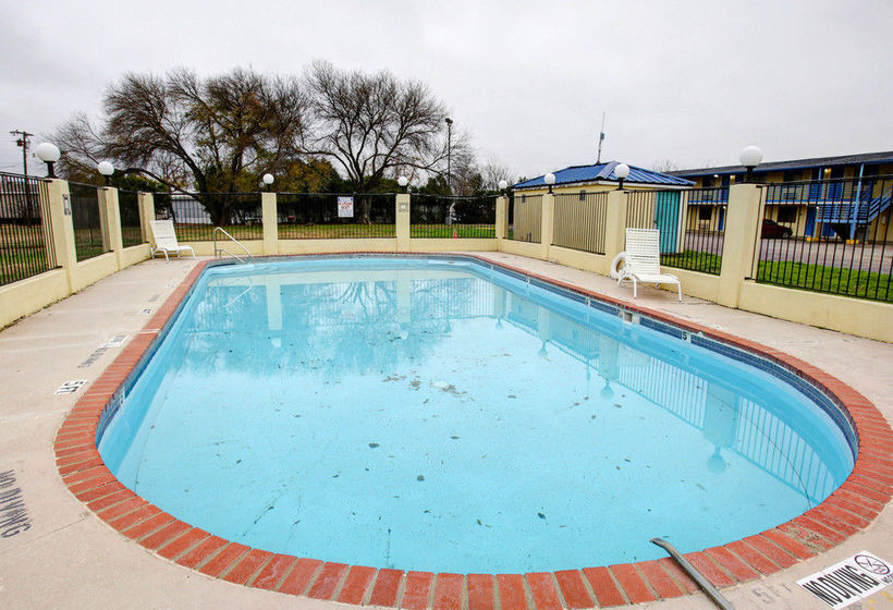 Hotel Rodeway Inn Waco  | Waco | Texas | United States 19