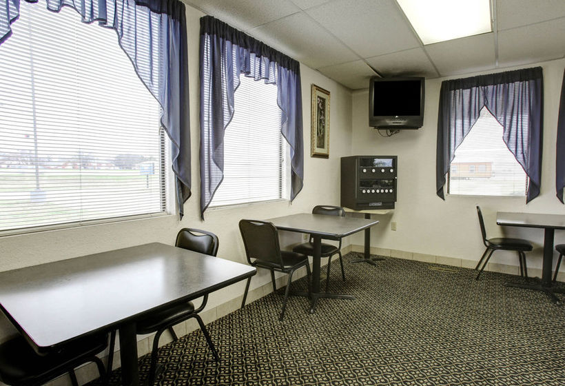Hotel Rodeway Inn Waco  | Waco | Texas | United States 2