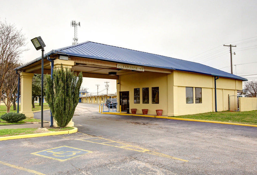 Hotel Rodeway Inn Waco  | Waco | Texas | United States 8