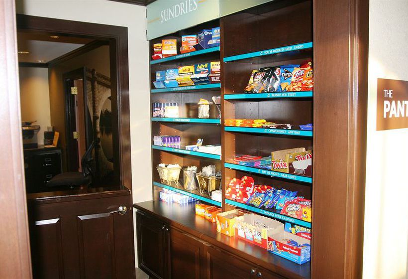 Hotel Staybridge Suites Tulsawoodland Hills 