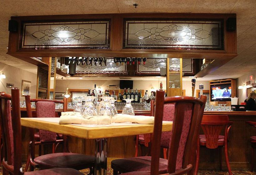 Hotel Groton Inn & Suites Groton