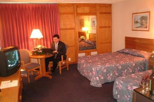 Hotel Groton Inn & Suites  | Groton | Connecticut | United States 10