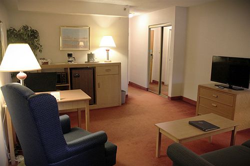 Hotel Groton Inn & Suites  | Groton | Connecticut | United States 9