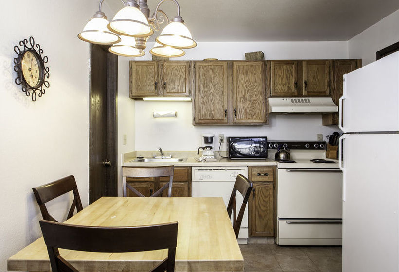 Hotel Red Pines Condos  | Park City | Utah | United States 18