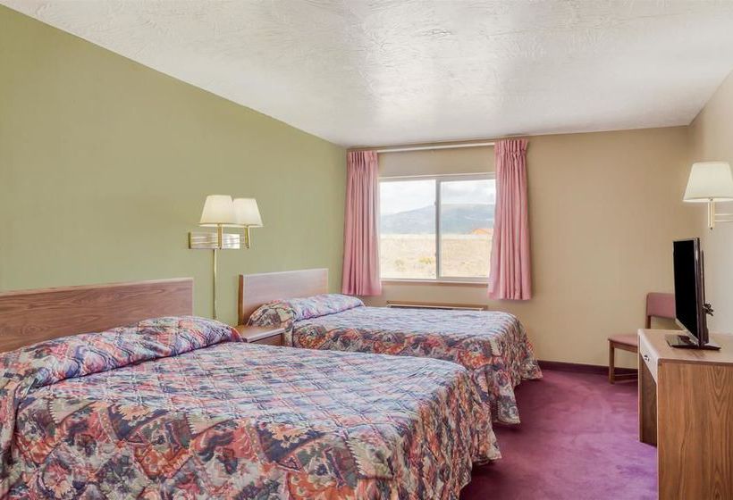 Hotel Super 8 Beaver  | Beaver | Utah | United States 6