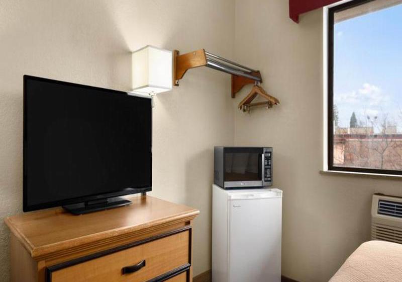 Hotel Travelodge Battle Creek  | Battle Creek | Michigan | United States 17