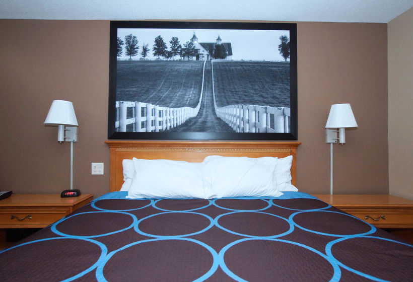 Hotel Super 8 Elkhart  | Elkhart | Indiana | United States 9