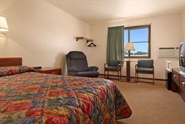 Super 8 Motel Ainsworth 