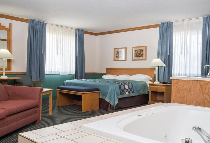 Super 8 Motel Sheldon 