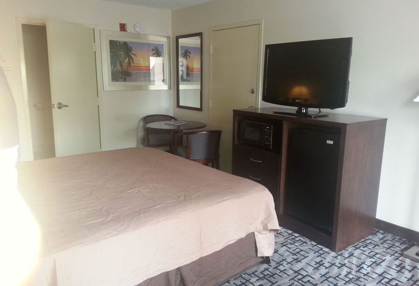 Motel Super 8 N. Myrtle Beach Cherry Grove  | North Myrtle Beach | South Carolina | United States 1