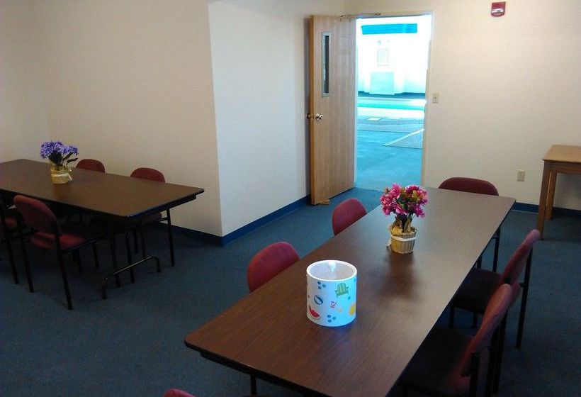 Super 8 Motel Urbana  | Urbana | Iowa | United States 16