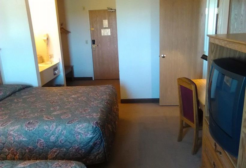 Super 8 Motel Urbana  | Urbana | Iowa | United States 7