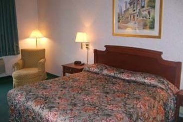 Super 8 Motel - Anderson N. Chesterfield In  | Anderson | Indiana | United States 2