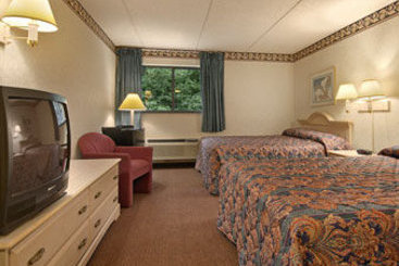 Hotel Super 8 Beachwood Cleveland Area  | Beachwood | Ohio | United States 4