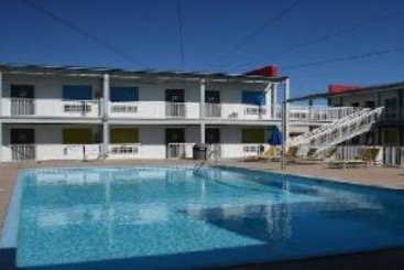 Sea & Breeze Hotel & Condo  | Tybee Island | Georgia | United States 2