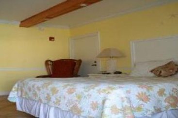 Sea & Breeze Hotel & Condo  | Tybee Island | Georgia | United States 3