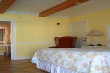 Sea & Breeze Hotel & Condo  | Tybee Island | Georgia | United States 5