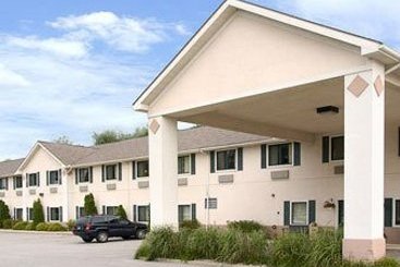 Super 8 Motel Three Rivers 