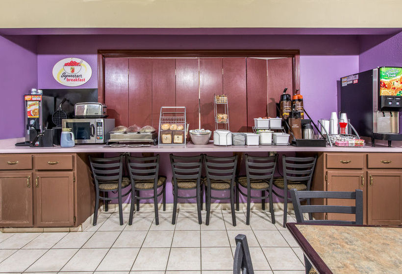 Super 8 Motel - Lake Charles Sulphur  | Lake Charles | Louisiana | United States 3