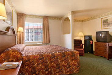 Hotel Super 8 Tulsa OK  | Tulsa | Oklahoma | United States 3