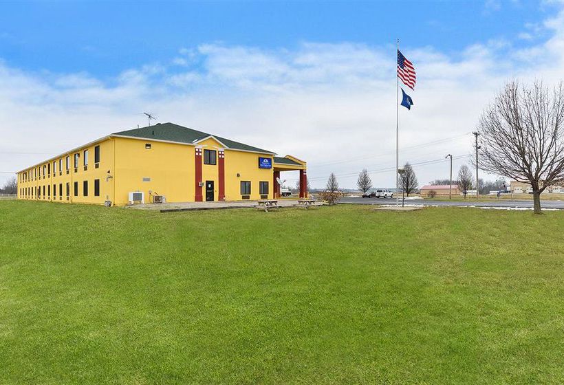 Super 8 Motel - Brandenburg 