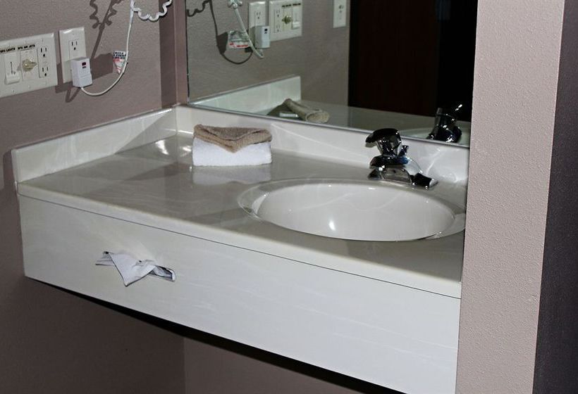 Hotel Super 8 Beatrice  | Beatrice | Nebraska | United States 10