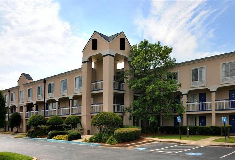 Hotel Norcross Inn & Suites