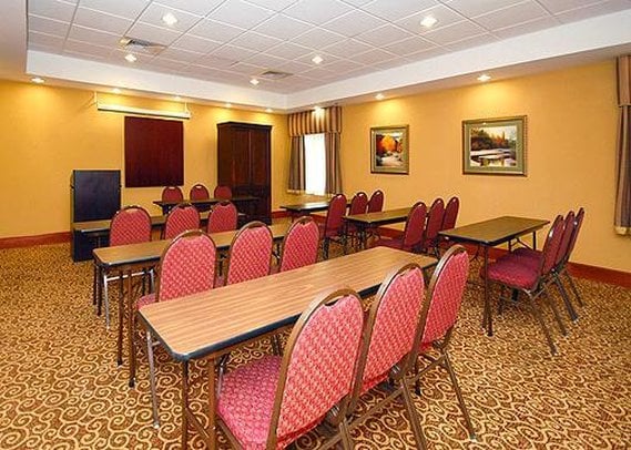 Hotel Sleep Inn & Suites Tupelo  | Tupelo | Mississippi | United States 2