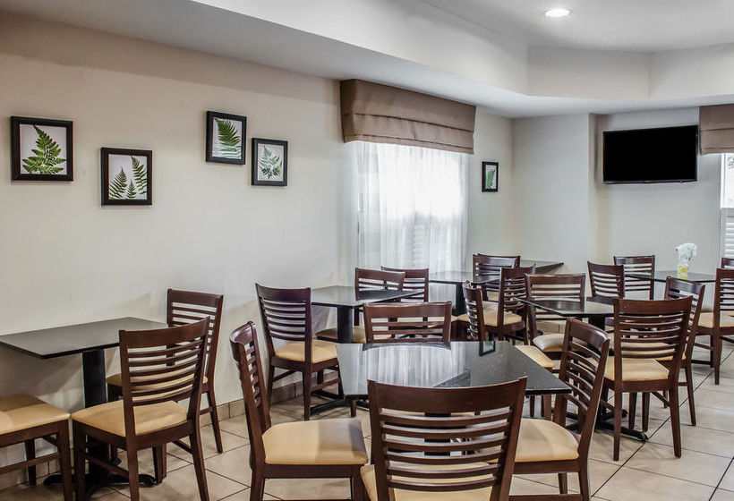 Hotel Sleep Inn Charleston  | North Charleston | South Carolina | United States 11