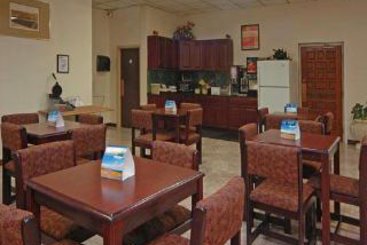 Hotel Econo Lodge Salina  | Salina | Kansas | United States 5