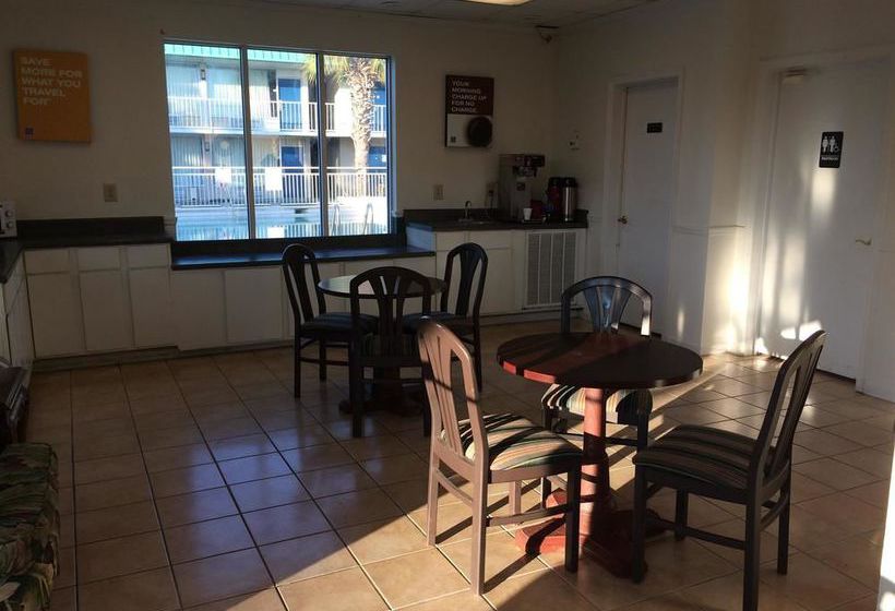 Hotel Travelodge Tifton GA  | Tifton | Georgia | United States 5