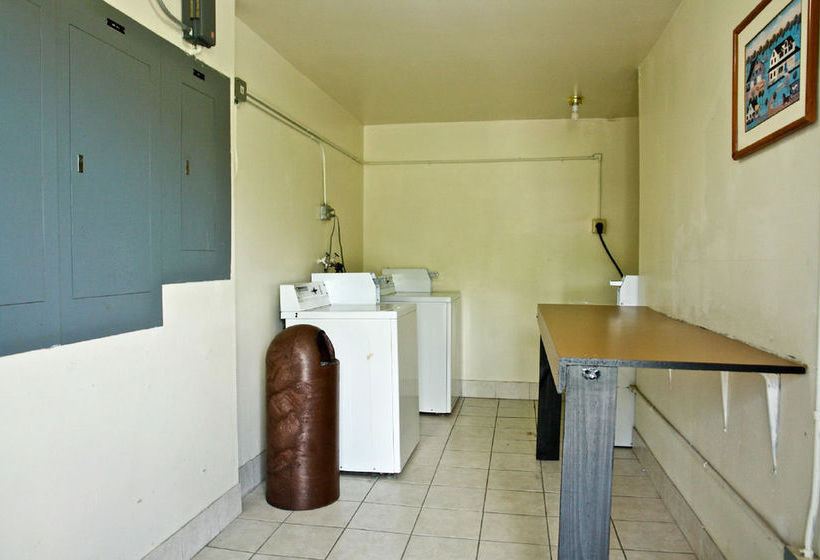 Hotel Oshkosh Lodge  | Oshkosh | Wisconsin | United States 11