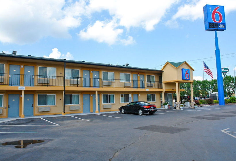 Hotel Oshkosh Lodge  | Oshkosh | Wisconsin | United States 2