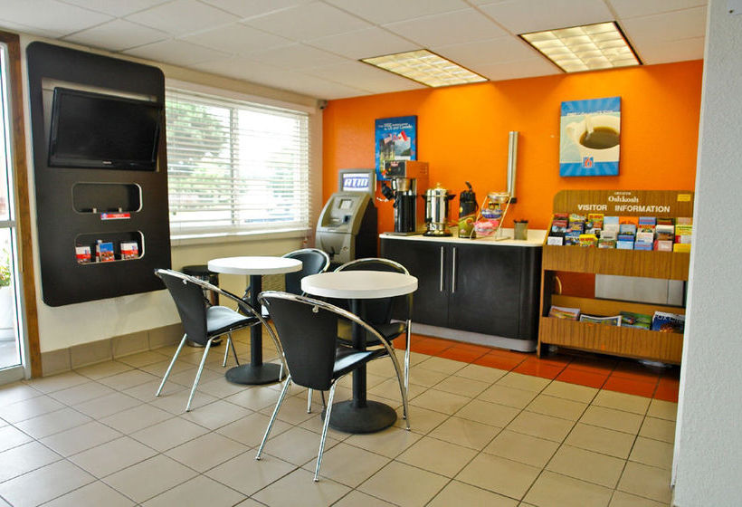 Hotel Oshkosh Lodge  | Oshkosh | Wisconsin | United States 6