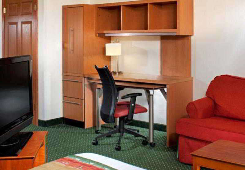 Hotel TownePlace Suites by Marriott Detroit Novi  | Novi | Michigan | United States 4