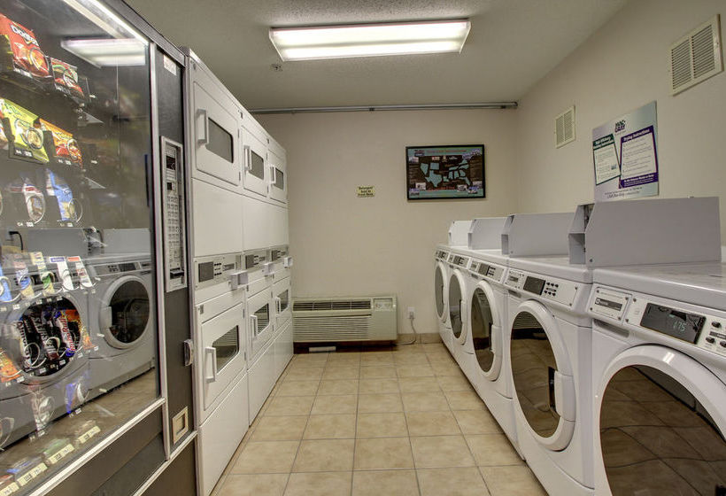 Hotel Crestwood Suites - Greensboro  | Greensboro | North Carolina | United States 9