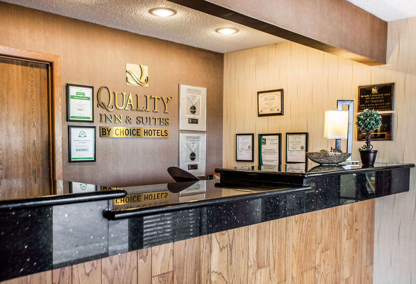 Hotel Quality Inn & Suites  | Davenport | Iowa | United States 10