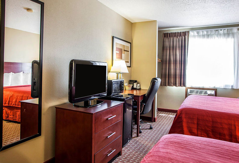 Hotel Quality Inn & Suites  | Davenport | Iowa | United States 14