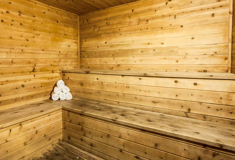 Hotel Quality Inn & Suites  | Davenport | Iowa | United States 20