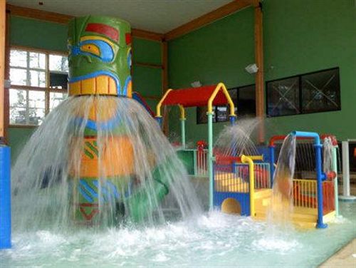 Bridge Vista Beach Hotel & Convention Center Mackinaw City