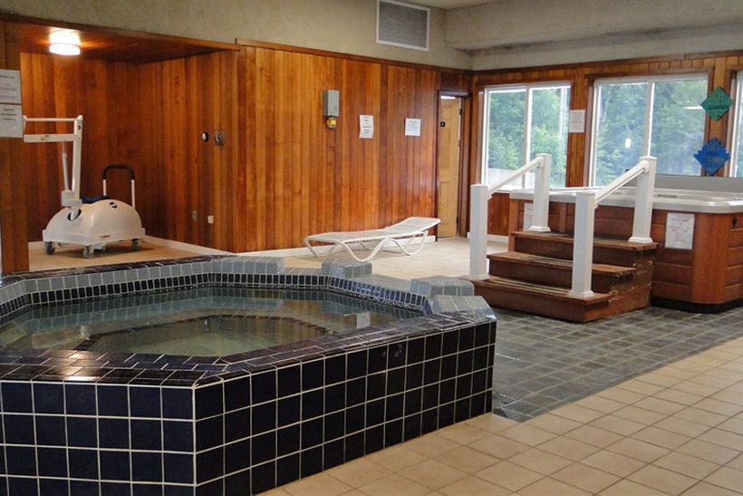 Hotel The Colonial Inn  | Ellsworth | Maine | United States 3