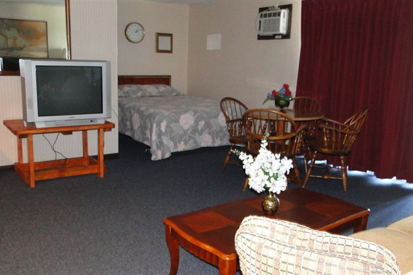 Hotel The Colonial Inn  | Ellsworth | Maine | United States 8
