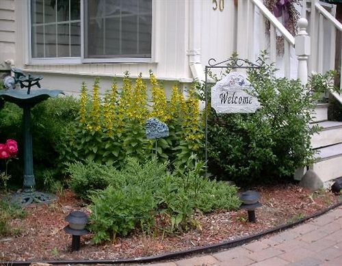Bed & Breakfast Nichols Guest Rooms  | Seekonk | Massachusetts | United States 1