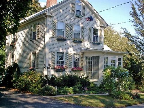 Bed & Breakfast Nichols Guest Rooms  | Seekonk | Massachusetts | United States 3