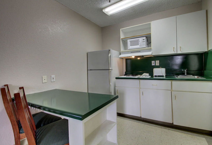 Hotel Lodge America of Raleigh  | Raleigh | North Carolina | United States 3