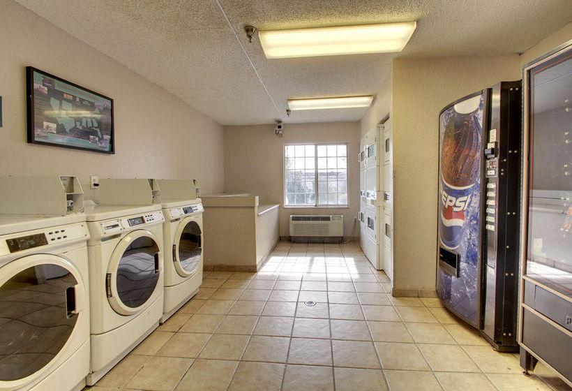 Hotel Lodge America of Raleigh  | Raleigh | North Carolina | United States 4