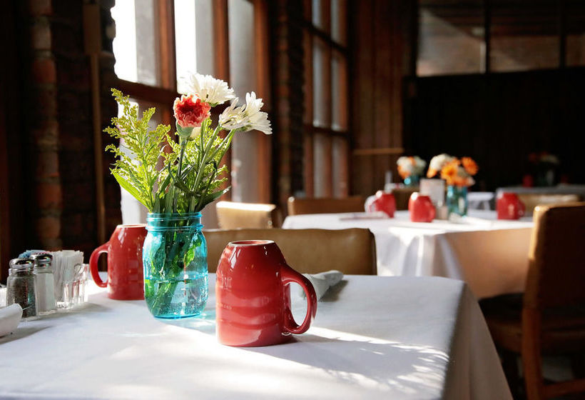 Hotel Dude Rancher Lodge  | Billings | Montana | United States 12