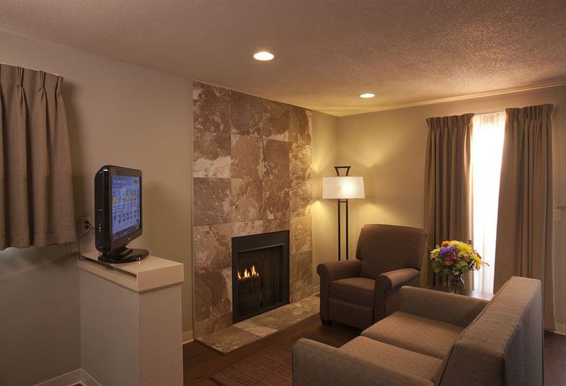 Hotel Cambridge Suites Wichita  | Wichita | Kansas | United States 4